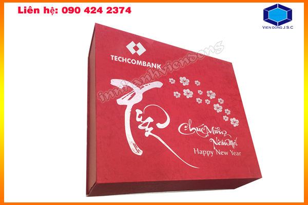 mau-hop-qua-tet-dep-ngan-hang-TECHCOMBANK